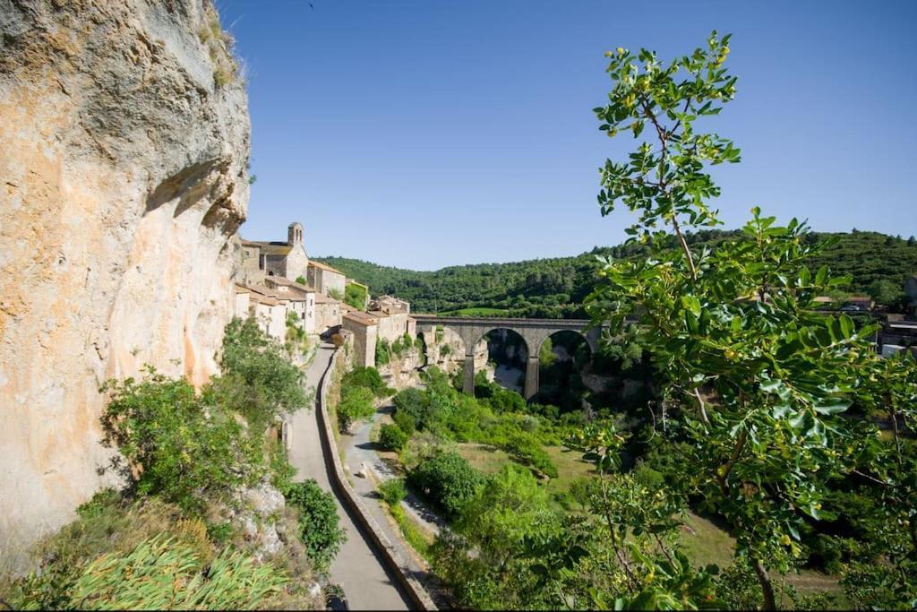 Le Brianyourhosthelper Daire Minerve Dış mekan fotoğraf